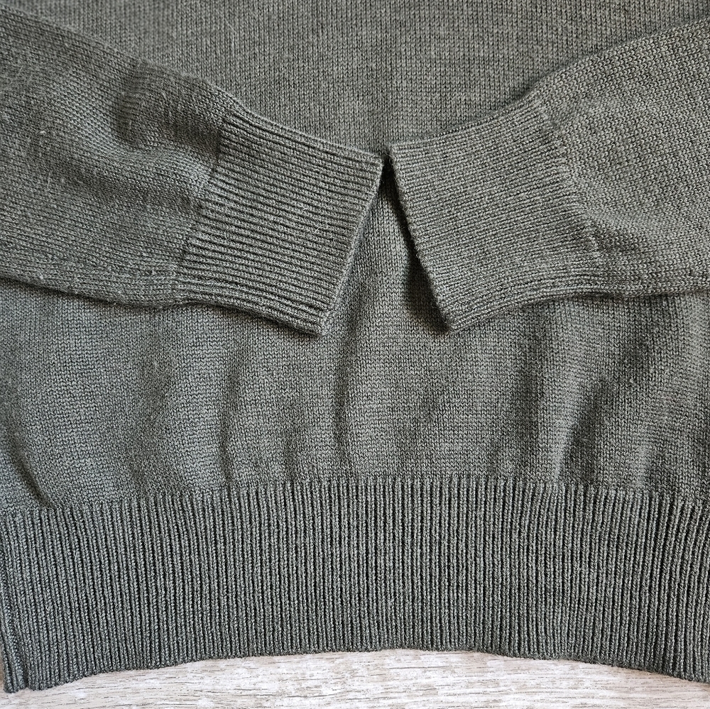 Banana Republic Knit Pullover Sweater - Picture 7 of 15